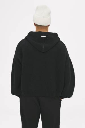 halfbodyback_VOLUME HEAVY KNIT HOODIE BLACK
